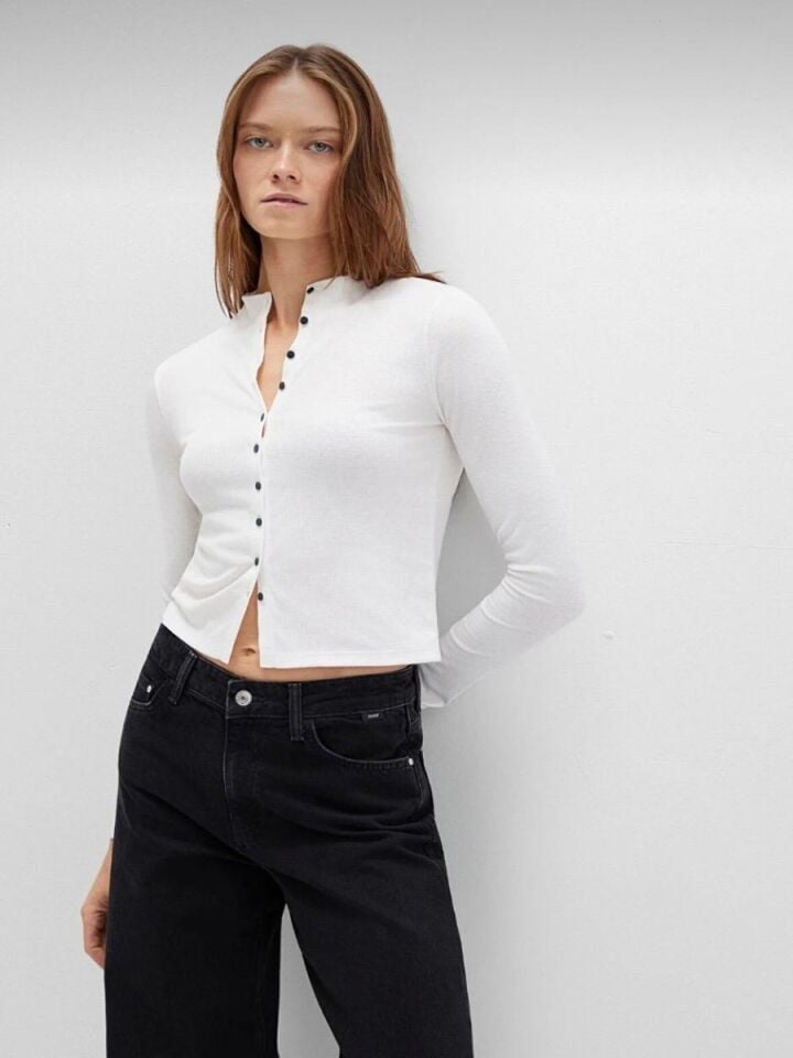 Kadın Düğme Detaylı Ekru Body Fitted / Vücuda Oturan Kesim