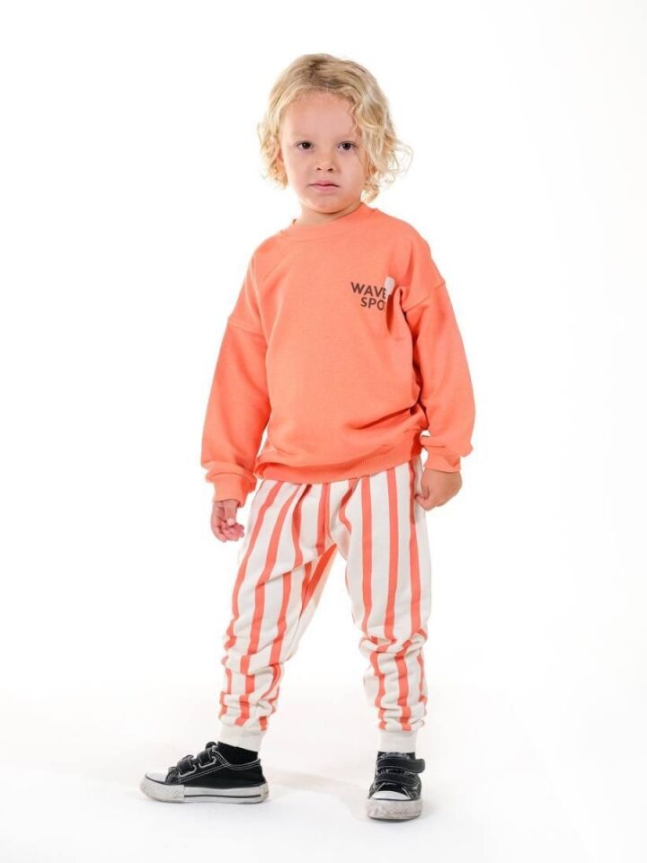 Erkek Çocuk Desenli Sweatshirt Çizgili Pantolon Takım