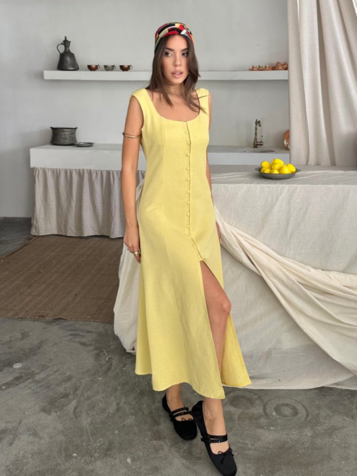 Kadın Kolsuz Düğme Detaylı Elbise